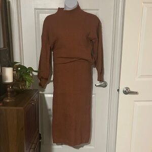 Women's Long Sleeve 2 piece Knit Brown Sweater and Skirt Medium